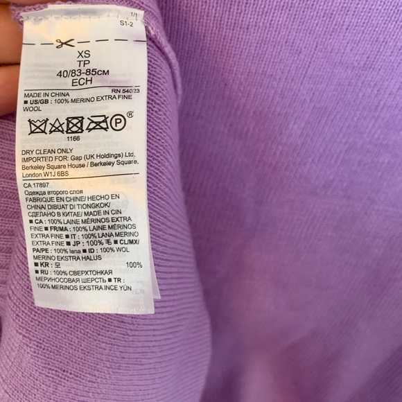 Very soft 100% merino wool Banana Republic Scoop Neck Pullover - Picture 4 of 5